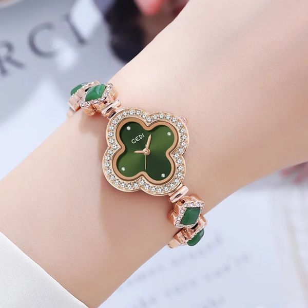 ZDR_Womens chanceux trèfle à quatre feuilles lumière de luxe vert agate bracelet quartz étanche montre montres cadeaux