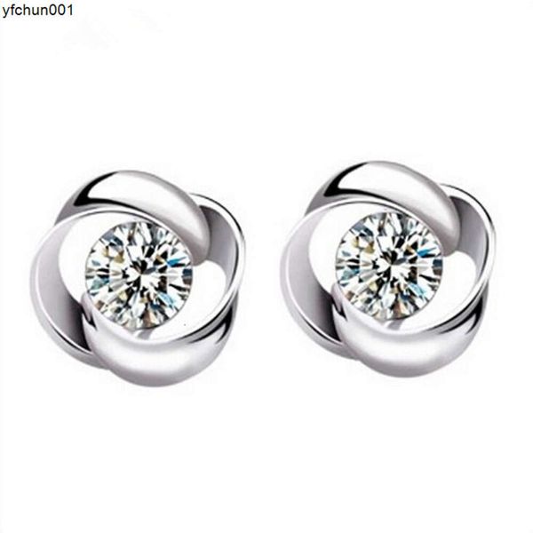 Pendientes de diamantes con incrustaciones de contador Zhenrong, joyería chapada más vendida de plata 925 con amor giratorio de alto grado para mujeres