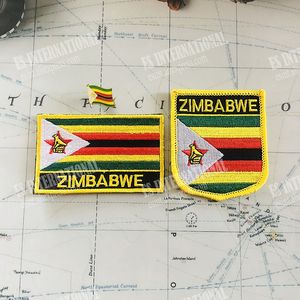 Zimbabwe National Flag Borduursel Patches Badge Shield en vierkante vorm Pin één set op de doek armband rugzakdecoratie