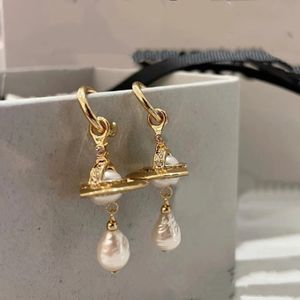 Zirkoonontwerper oorbellen voor vrouw Saturn Earrings Ins Style Designer sieraden K-Gold oorbellen Vivi Fashion Diamond oorbellen Dimensionale Saturn Pearl-oorbellen