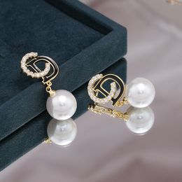 Pendientes de esmalte de caída de circón, lujo ligero, temperamento noble, noble y elegante, pendientes versátiles de perlas de estilo fragante pequeño