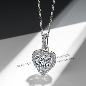 Zirkoon ketting vrouwen hartvormige volledige diamant korte sleutelbeen ketting eenvoudige temperament netto rode ins liefde hanger WY384