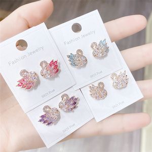 Pendientes de cisne de circón S925 Aguja de plata 3A Pendientes de animales de circón de gama alta Moda popular coreana Pendientes de mujer Joyería de banquete de fiesta Regalo del día de San Valentín spc