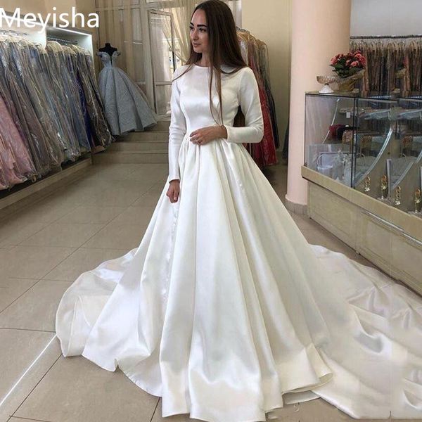 ZJ9243 Princesse Robe De Mariée En Satin À Manches Longues Robes De Mariée Musulmane Robe Blanche Plus La Taille 2-26W