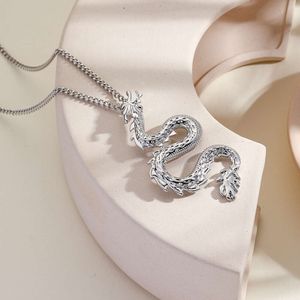 Zodiac Element New Women S Chinois Pendant Small Public High Level Develicy Year of the Loong Collier Chinee