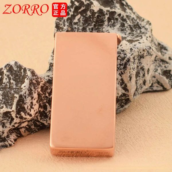 Zorro Purple Copper Elevateur Kérosène Lighter Creative Retro Retro Griding Wheel Ignition Collector Edition Lighter Fumed Wholesale