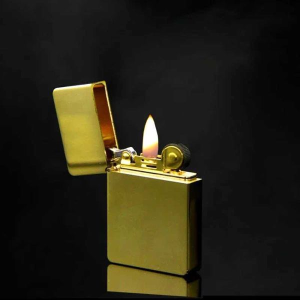ZORRO pequeño encendedor de queroseno exquisito en forma de ladrillo dorado de alta gama armadura de latón con forma especial regalo para hombres