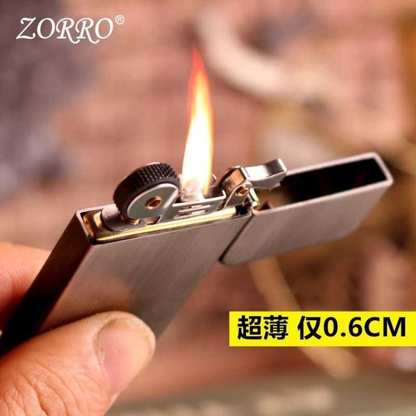 Zorro Ultra-mince Pur Cuivre Kérosène Briquet Personnalité En Relief Roue Coupe-Vent Cigarette Fumer Cadeau Exquis 8NRP