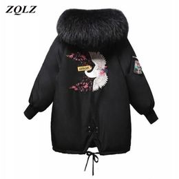 ZQLZ Manteau D'hiver Femmes Nouvelle Broderie À Capuche Col De Fourrure Lâche Long Parka Mujer Épais Chaud Pardessus De Mode Veste 201110