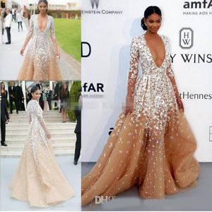 Zuhair Murad Champagne Tulle Pageant Vestidos famosos con mangas largas Ilusión Cuello en V Apliques de encaje Vestidos de fiesta de noche formales de invierno